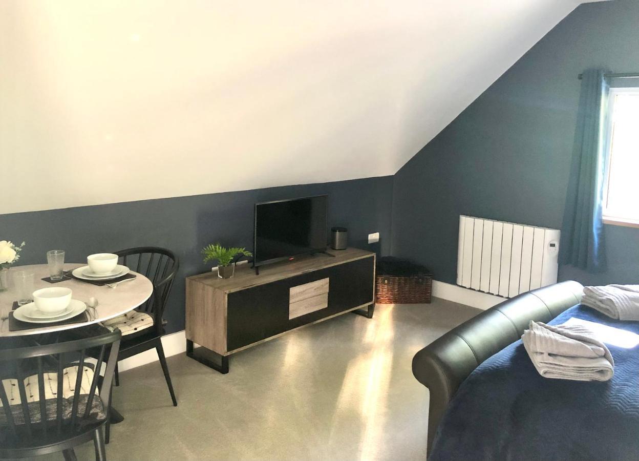 Oakworth Lodge - New Self Contained Studio ヒースフィールド エクステリア 写真